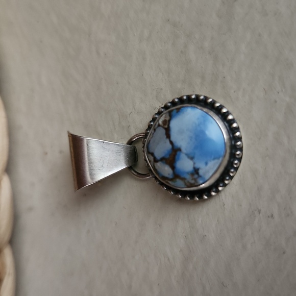 Gorgeous NWOT Native American Navajo Golden Hills Turquoise Pendant 🩵 - Picture 9 of 10